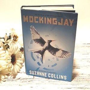 3/$13 Hunger Games: Mockingjay by Suzanne Collins Young Adults Novel book